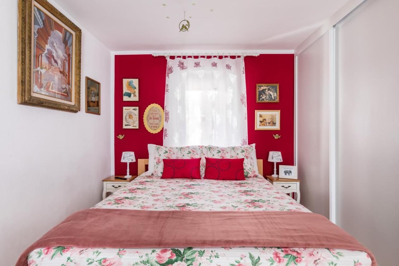 Old Town Boutique Apartments Сплит Экстерьер фото