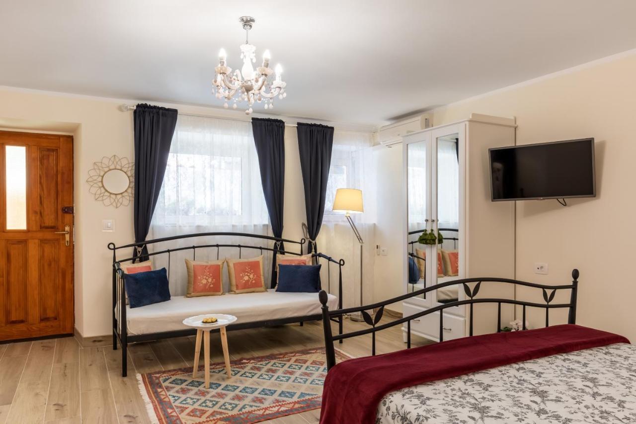 Old Town Boutique Apartments Сплит Экстерьер фото